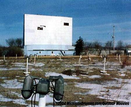 Skyway Drive-In Theatre - Skyway Screen Speakers 1987 Courtesy Outdoor Moovies (newer photo)